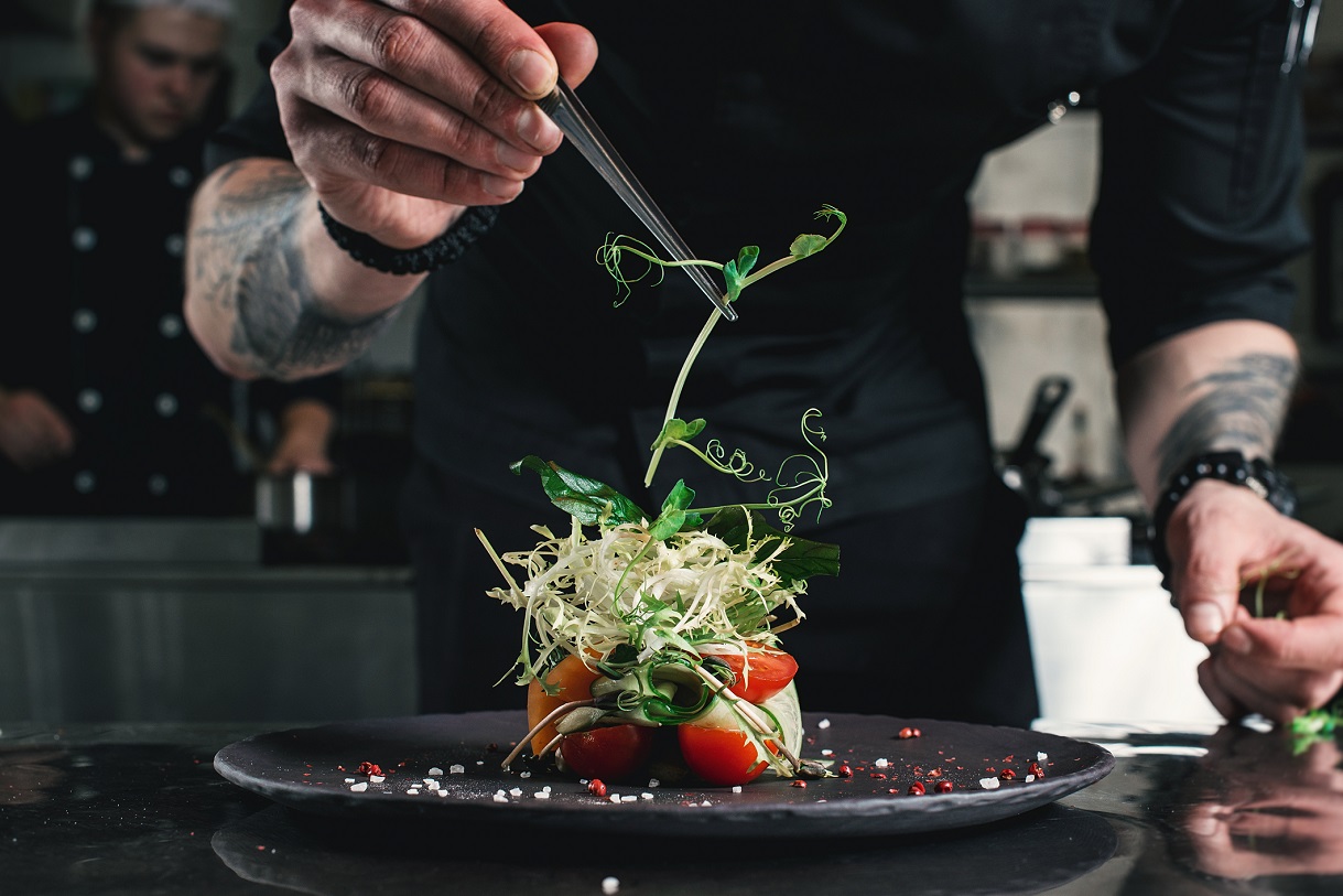 montage plat par chef cuisinier montage plat par chef cuisinier